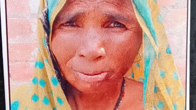 महेशगंज थाना क्षेत्र के  रायगढ़ अहलादगंज की रहने वाली पार्वती देवी गौतम पत्नी स्व० बृजलाल गौतम की सड़क हादसे में मौत#lat