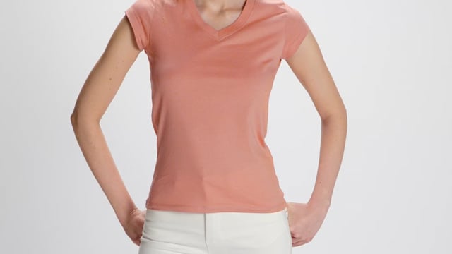Video for Victoria kortermet T-skjorte med V-hals for dame med trykk