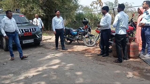 सिरदला में गैस गोदाम व कार्यालय का पदाधिकारीयों ने किया निरीक्षण