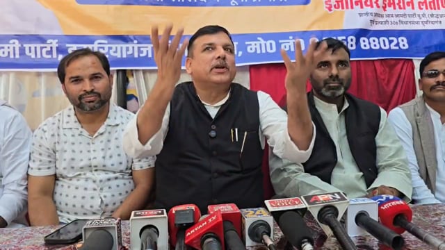 मोदी जी से पूछिए ये सब जो लाइन में लगे हैं पागल है क्या संजय सिंह