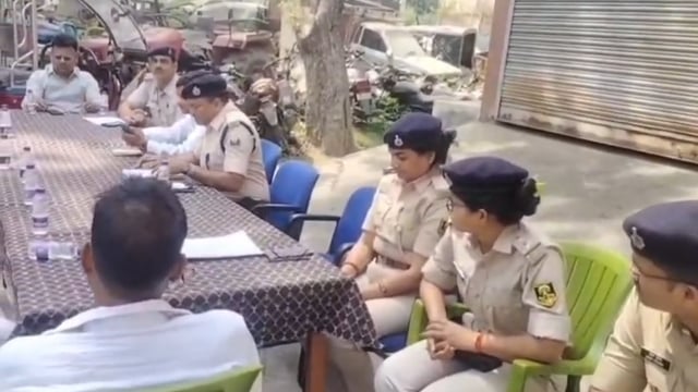 पर्व में डीजे बजा तो सीधे कार्रवाई! थानाध्यक्ष का सख्त फरमान, शांति समिति बैठक में साफ चेतावनी