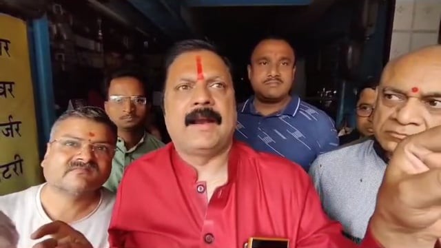  MANT-दिनदहाड़े बुलियन कारोबारी को उठा ले जाने,से मचा हड़कंप, व्यापारियों ने किया, बाजार बंद,,