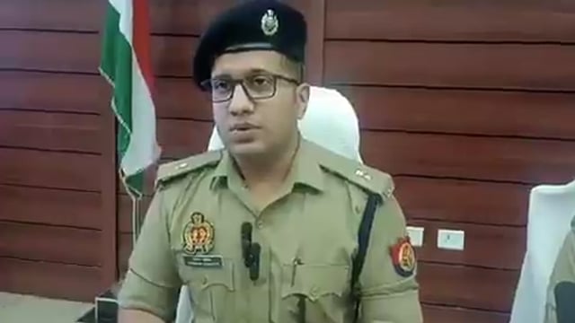▶️......SP पीलीभीत के निर्देशन में थाना जहानाबाद पुलिस द्वारा थाना क्षेत्रान्तर्गत दिनांक 09.03.2026 को सेवानिवृत अध्यापक के साथ हुयी लूट की घटना का सफल अनावरण करते हुए 02 अभियुक्तगण को गिरफ्तार करने के सम्बन्ध में Addl.SP पीलीभीत की बाइट