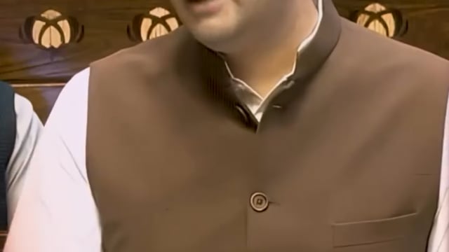 ▶️......आप सांसद राघव चड्ढा ने एक बात और प्रमुखता से उठाया है कि जब गुटखा, शराब खुले में बेची जाती हैं लेकिन वहीं नेचुरल एक्टिविटी के के लिए यूजफुल प्रोडक्ट सेनेटरी पैड को चोरी छुपे देते हैं पेपर लपेट कर*