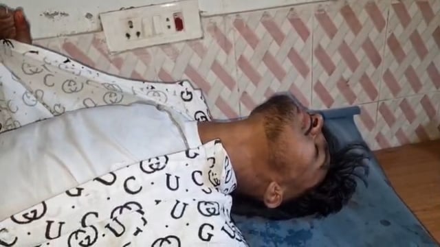 दो बाइक के बीच हुई टक्कर में तीन जख्मी 