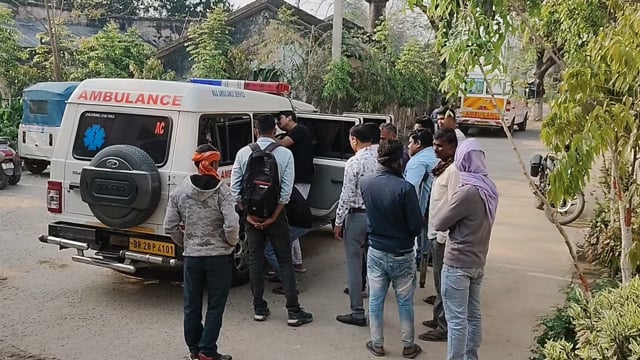 सुबह की सफर बनी दर्दनाक कहानी! टेंपू टक्कर में दो शिक्षक घायल