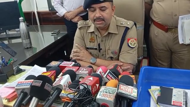 थाना जगदीशपुर पुलिस टीम सर्विलांस एवं एसओजी टीम नगर जोन द्वारा की गई संयुक्त कार्यवाही लूट की घटना का किया खुलासा