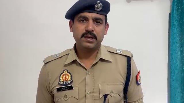 ▶️......सहारनपुर ..थाना सरसावा पुलिस टीम द्वारा टोल प्लाजा सरसावा से अवैध वसूली के मुकदमें में किसान संगठन के 05 सदस्य/अभियुक्त गिरफ्तार, कब्जे से कुल 10,000/- रूपये की नकदी बरामद।*  
जिसके सम्बन्ध में पुलिस अधीक्षक ग्रामीण, सहारनपुर द्वारा दी गई बाईट*