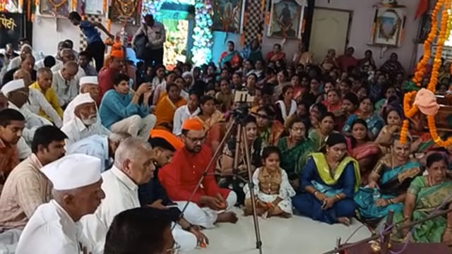 श्रीराम मंदिरात श्रीराम जन्म सोहळ्यास मोठी गर्दी 