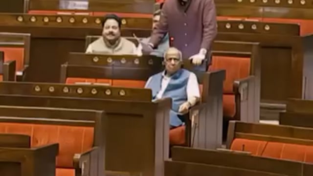 ▶️.....टेलिकॉम कंपनियां सभी कस्टमर से तो पैसे पूरे डेटा का लेते हैं लेकिन  जब किसी कारण से या उपयोग नहीं करने पर हमारा पिछले दिन रात का बचा डाटा उपयोग नहीं कर पाते हैं तो उसे वापस अगले डेटा में जोड़ कर क्यों नहीं दिया जाता ये सरासर गलत है इस मुद्दे को फिर एक बार जनता के हित में इसे आप सांसद राघव चड्ढा ने प्रमुखता से उठाया है. lll