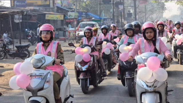  MANT-मिशन शक्ति का दमदार आगाज़: मांट में निकली,पुलिस की जागरूकता, रैली,,