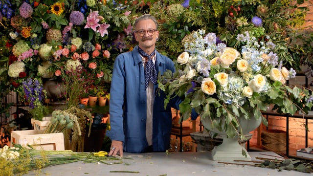 Simon Lycett: Decorating with Flowers