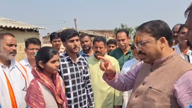 “बगहा की नासरीन बनी बिहार टॉप-3, सांसद सुनील कुमार ने दिया हरसंभव सहयोग का भरोसा”