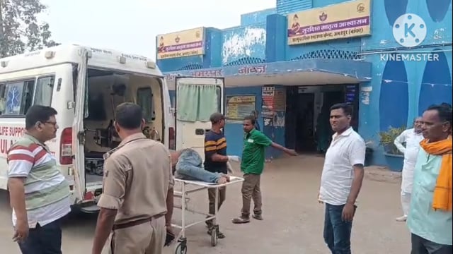 तेज रफ़्तार चार पहिया वाहन की टक्कर से बाइक सवार दो युवक गंभीर, भागलपुर रेफर।