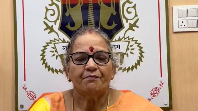 ▶️....राजधानी लखनऊ महापौर सुषमा खर्कवाल का बयान!!
लखनऊ में पेट्रोल-डीजल,गैस व खाद्य सामग्री की कोई कमी नहीं महापौर!!
अफवाहों से बचें शहर में सभी आवश्यक वस्तुएं पर्याप्त महापौर!!
असामाजिक तत्व फैला रहे भ्रामक खबरें प्रशासन पूरी तरह सतर्क महापौर!!
केंद्र व राज्य सरकार अलर्ट सभी सेवाएं सुचारु रूप से संचालित महापौर!!
सोशल मीडिया पर अफवाहें न फैलाएं शांति व संयम बनाए रखें महापौर!!
प्रशासन की सख्त निगरानी शहरवासियों से सहयोग की अपील!!