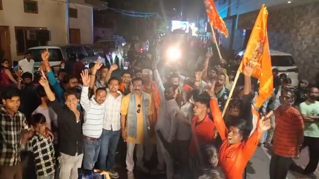 शाहजहांपुर में रामनवमी पर रथ यात्रा निकाली