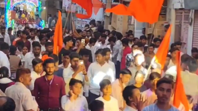 जय श्रीराम के जयकारों के बीच निकली राम जवारों व रामनवमी की भव्य शोभायात्रा, उमड़ी भारी भीड़