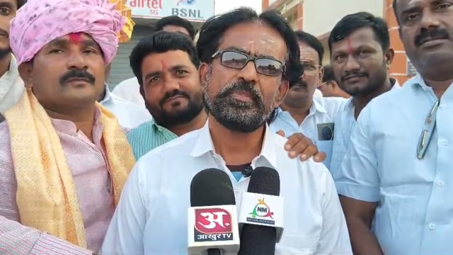 आ . पडळकर यांनी केलेल्या आरोपाच कार्यकर्त्यांनी केलं समर्थन 