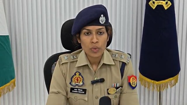 ▶️......थाना अखण्डनगर के कार्यवाहक थाना प्रभारी/क्राइम इंस्पेक्टर अरुण कुमार द्विवेदी को गोली लगने के संबंध में पुलिस अधीक्षक चारु निगम की बाइट!!