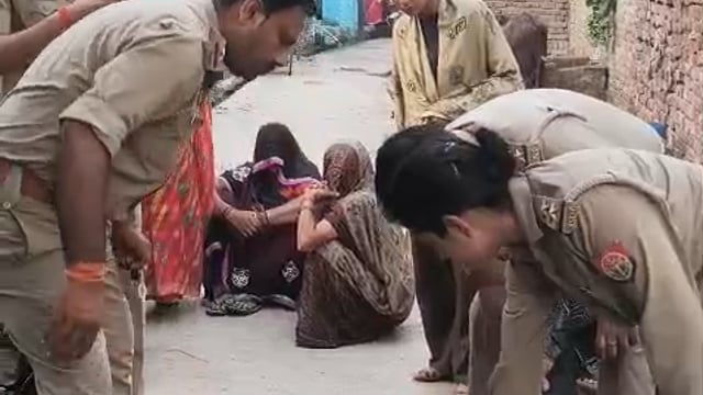 चंडीगढ़ हालत में महिला की मौत फंदे से लटका मिला शव भदरौली कस्बे में हड़कंप पिनाहट थाना क्षेत्र में महिला की मौत 