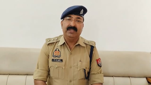 ▶️.....थाना गोसाईगंज क्षेत्र अंतर्गत राजापुर दिनवा तालाब के पास प्राप्त सूचना के संबंध में क्षेत्राधिकार जयसिंहपुर श्री रामकृष्ण चतुर्वेदी की बाइट :-*