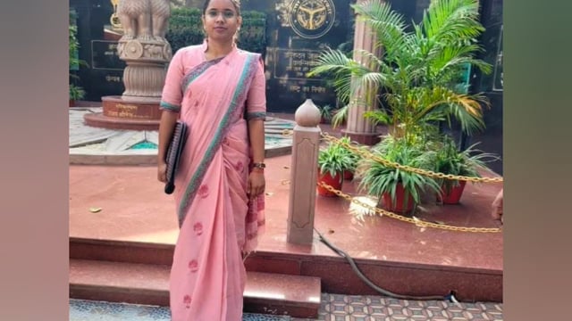 जिला प्रतापगढ़ के शकरदहा की बेटी दीक्षा गौतम बनीं पीसीएस अधिकारी#latest_news 