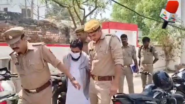 उत्तर प्रदेश के मुख्यमंत्री योगी आदित्यनाथ की माताजी के खिलाफ अभद्र भाषा का प्रयोग करने वाले मौलाना अब्दुल्ला सलीम को यूपी पुलिस की एसटीएफ (STF) ने गिरफ्तार कर लिया है।