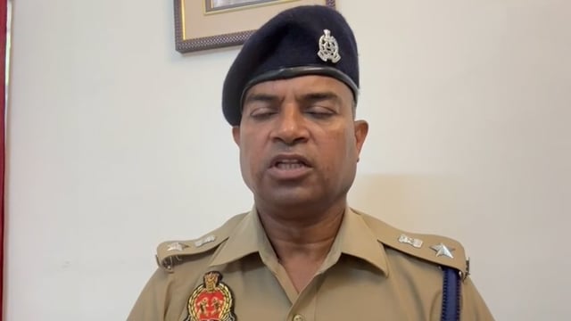 थाना देल्हूपुर क्षेत्रान्तर्गत पुलिस के साथ हुई मुठभेड़ में टप्पेबाजी से संबंधित 01 बदमाश के पैर #latest_news 