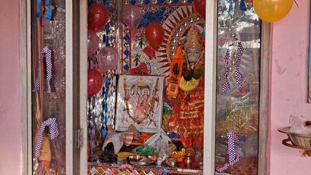 मेरठ सैफपुर फिरोजपुर शिव मंदिर पर हनुमान जन्मोत्सव के अवसर पर सुंदरकांड का पाठ किया गया