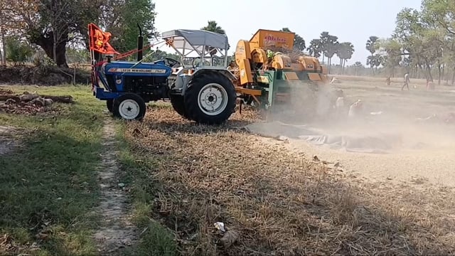 गेहूं की कटनी जोरों पर मौसम में बदलाव ने किसानों की बढ़ाई चिंता