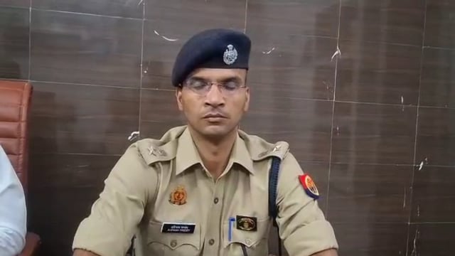 मेरठ थाना दौराला क्षेत्र अंतर्गत 03 व्यक्तियों की संदिग्ध परिस्थिति में उपचार के दौरान मृत्यु होने के संबंध में श्रीमान वरिष्ठ पुलिस अधीक्षक महोदय की बाईट ।