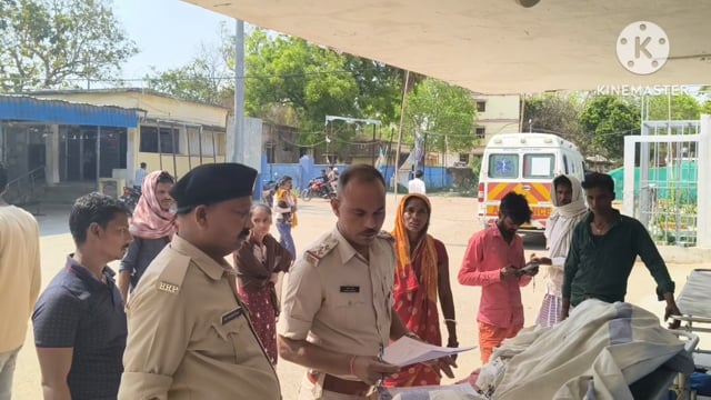 मिट्टी लदी ट्रैक्टर की टक्कर से बाइक सवार युवक की मौत। अमरपुर में दर्दनाक सड़क हादसा।