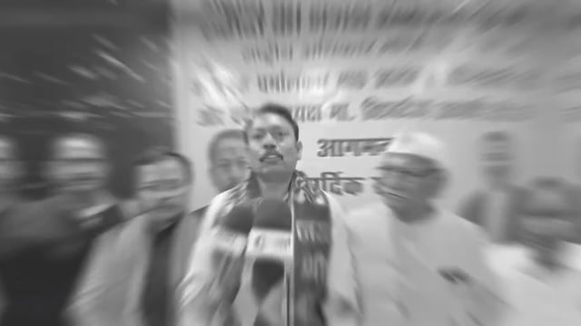 शाहजहांपुर में आयोजित जनसभा में राष्ट्रीय अधिकार मोर्चा (RAM) के संस्थापक अलंकार अग्निहोत्री ने जोरदार संबोधन दिया। उन्होंने UGC रेगुलेशन, SC/ST एक्ट और सामान्य वर्ग के मुद्दों पर सरकार को घेरा। साथ ही 2027 विधानसभा चुनाव में 403 सीटों पर चुनाव लड़ने का बड़ा ऐलान किया। देखें पूरी खबर और जानिए क्या है RAM की रणनीति।