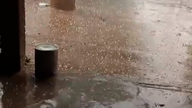 नोहझील के सुहागपुर में हुई भीषण ओलावृष्टि
