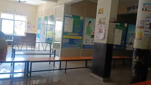 ▶️......लखनऊ। लखनऊ की रजिस्ट्री ऑफिस में फैला गंदगी का अंबार।