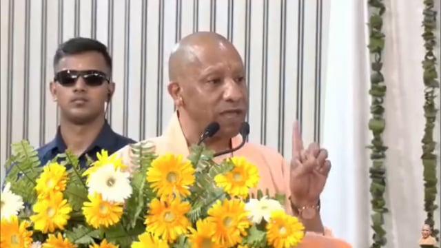 “योगी आदित्यनाथ का बड़ा फैसला: पत्रकारों के लिए नया फरमान जारी”#latest_news 