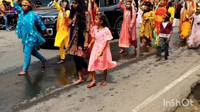 श्री श्री 1008 महारूद यज्ञ में 2100 कन्याओं के द्वारा कलश यात्रा के साथ किया शुभारंभ