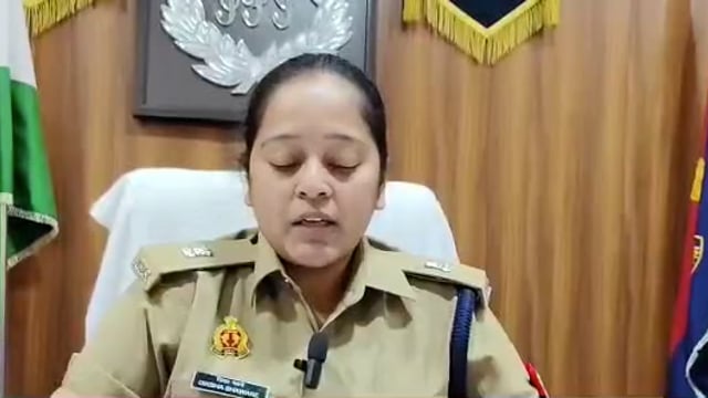 शाहजहांपुर: सरकारी जमीन खाली कराने गई टीम पर हमला, आत्महत्या का प्रयास | ASP Rural का बयान