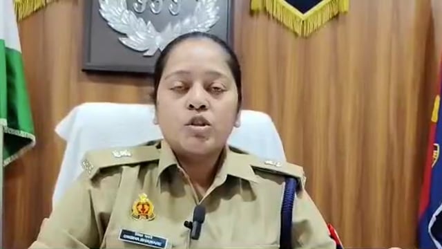 *थाना जलालाबाद, जनपद शाहजहाँपुर क्षेत्रान्तर्गत ग्राम मंगटोरा में राजस्व एवं पुलिस की संयुक्त टीम द्वारा सरकारी भूमि को 