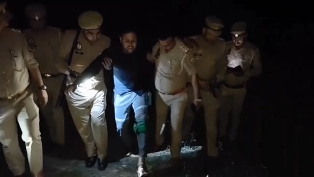 थाना कोतवाली क्षेत्रान्तर्गत संदिग्ध व्यक्तियों व वाहनों की चैकिंग के दौरान पुलिस मुठभेड़ में 01 अभियुक्त की गिरफ्तारी 