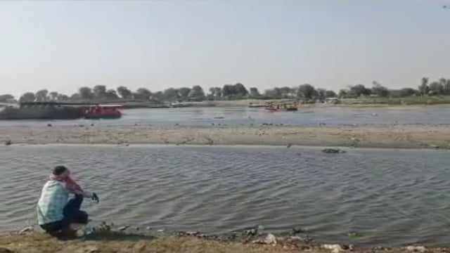 “MANT-वृंदावन में दर्दनाक हादसा: पीपा पुल से टकराकर, यमुना में पलटा स्टीमर, 10 पर्यटकों की मौत”