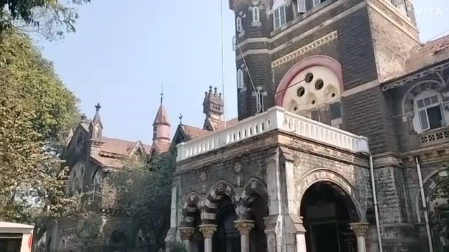 कोल्हापूर सी पी आर हाॅस्पिटल मधील भ्रष्टाचार ची लाल डायरी संदर्भात शिवसेना उबाठा गटाने परत मोर्चा काढला.