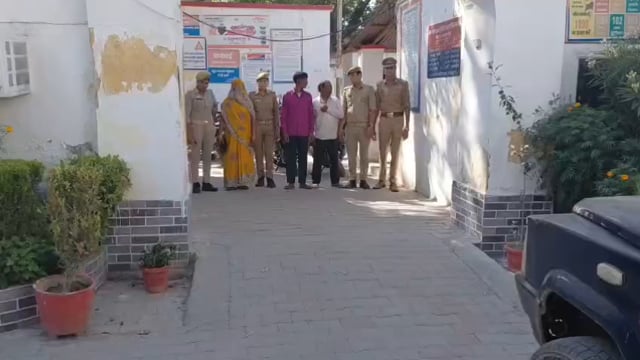 पुलिस को बड़ी सफलता एक महिला पुरुष पकड़े गए