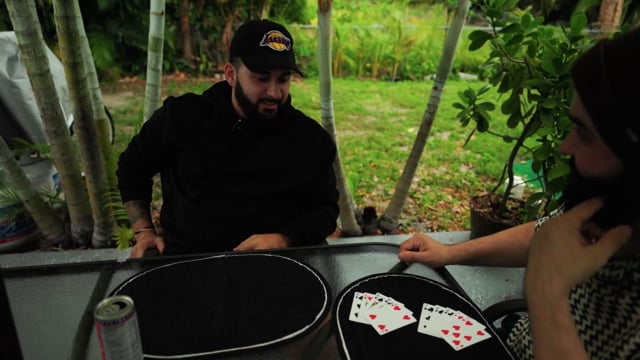 Video SUPER SHOWDOWN BLUE by Murphy's Magic