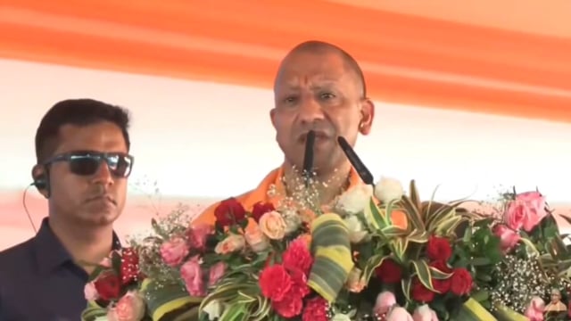 ➡️......एक भी मियां नहीं, लेकिन नाम मियांपुर। अब ये मियांपुर नहीं रहेगा। इस बस्ती का नाम रविन्द्रनगर होगा"*

Paschim Bangal