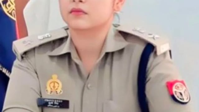 अम्बेडकर नगर को मिली नई महिला पुलिस कप्तान, IPS प्राची सिंह संभालेंगी जिले की कमान ​बड़ी जिम्मेदारी 32वीं वाहिनी PAC की सेनानायक प्राची सिंह अब होंगी अम्बेडकर नगर की नई SP
*नेशनल मीडिया न्यूज़*
Krishna Singh...✍️