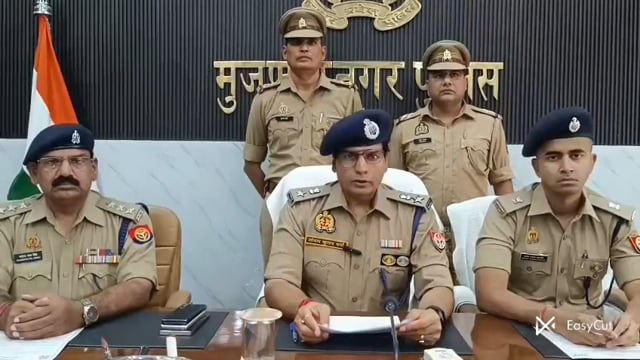 *थाना बुढाना पुलिस द्वारा लग्जरी गाडियों को चोरी कर तथा चेसिस नंबर बदलकर व कूटरचित दस्तावेज तैयार कर वाहनों को बेचने वाले अन्तर्राज्यीय स्तर के वाहन चोर गिरोह के 02 शातिर चोर अभियुक्तगण की गिरफ्तारी व कब्जे से 03 फॉर्च्यूनर गाडियों की बरामदगी के सम्बन्ध में वरिष्ठ पुलिस अधीक्षक मुजफ्फरनगर श्री संजय कुमार वर्मा की बाइट-*