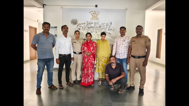 वर्षा निघाली बेगम 
लग्न करून फसवणारी टोळी आटपाडी पोलिसांच्या जाळ्यात