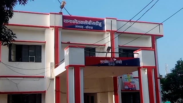 हुसेनाबाद नई बस्ती में पुरानी रंजिश को लेकर धरेदार हथियार से नाक काटने का आरोप लगाते हुवे पीड़िता ने पुलिस से की शिकायत