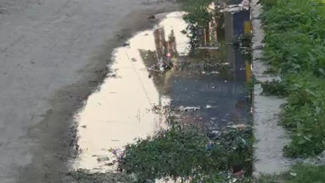 इकरामनगर नई बस्ती में बदहाल हालात, चोक नालियों से सड़कों पर बह रहा गंदा पानी, लोगों में आक्रोश